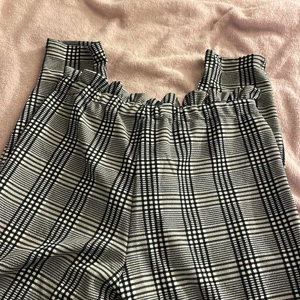 Pants - Picture 3 of 4